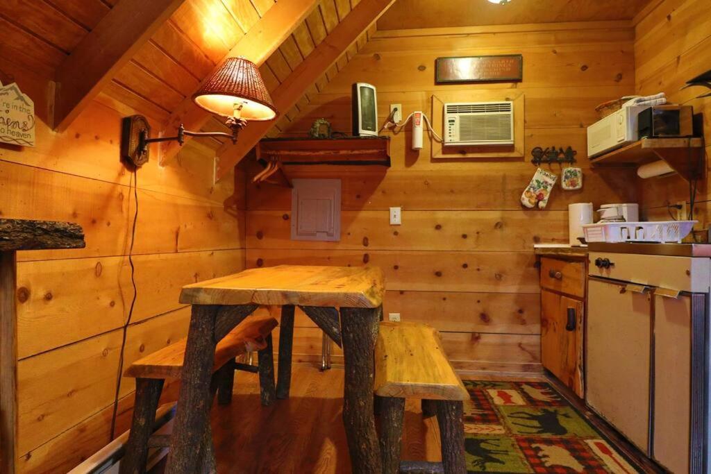 Cozy Cabin W/ Fireplace 3 Minutes To Helen! #2. Exterior foto